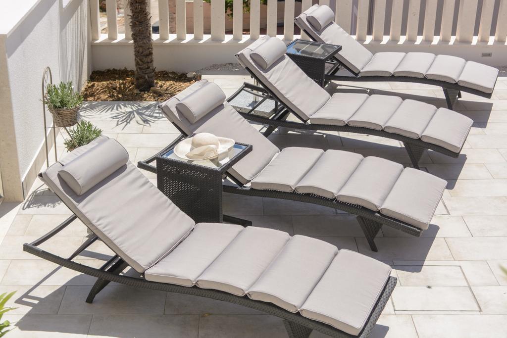 Apartments Villa Atlantis Trogir Bagian luar foto