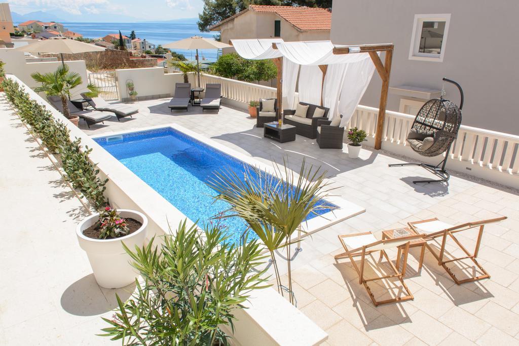 Apartments Villa Atlantis Trogir Bagian luar foto