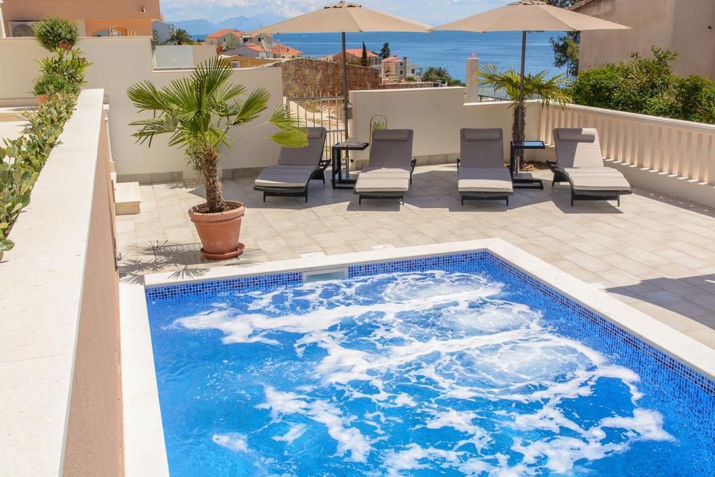 Apartments Villa Atlantis Trogir Bagian luar foto