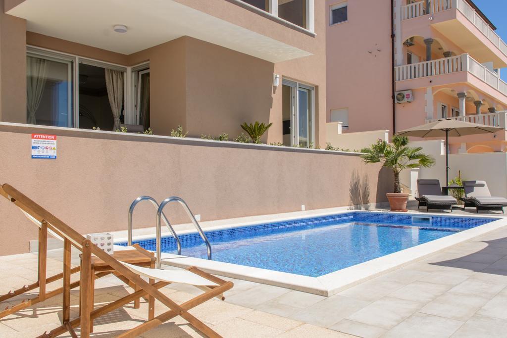 Apartments Villa Atlantis Trogir Bagian luar foto