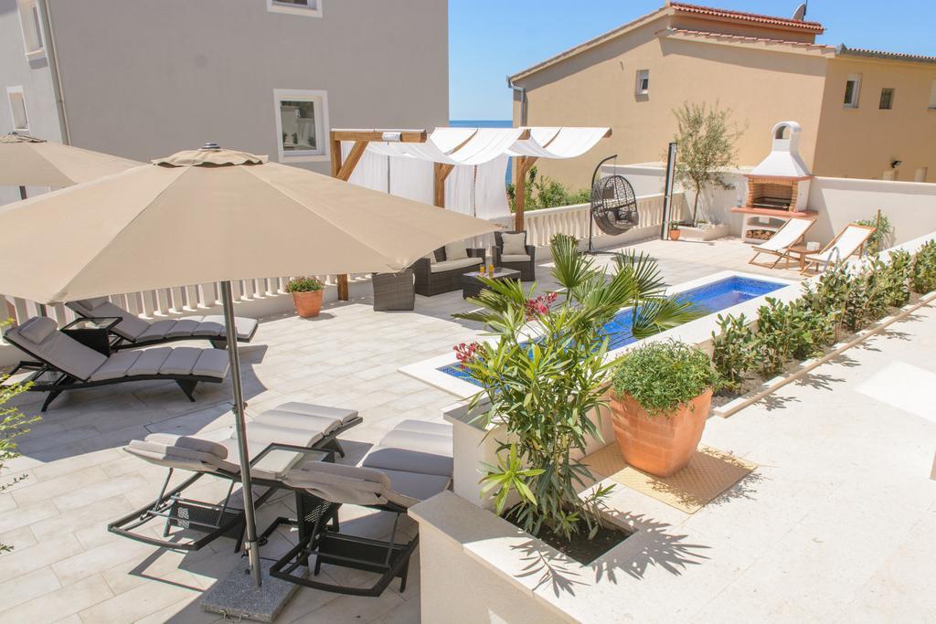Apartments Villa Atlantis Trogir Bagian luar foto
