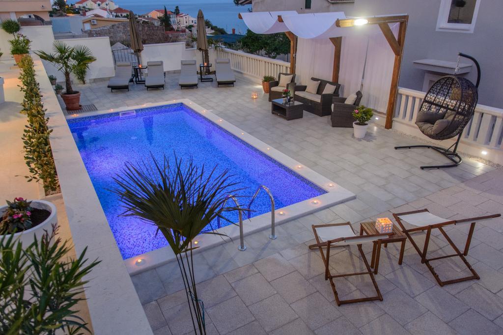 Apartments Villa Atlantis Trogir Bagian luar foto