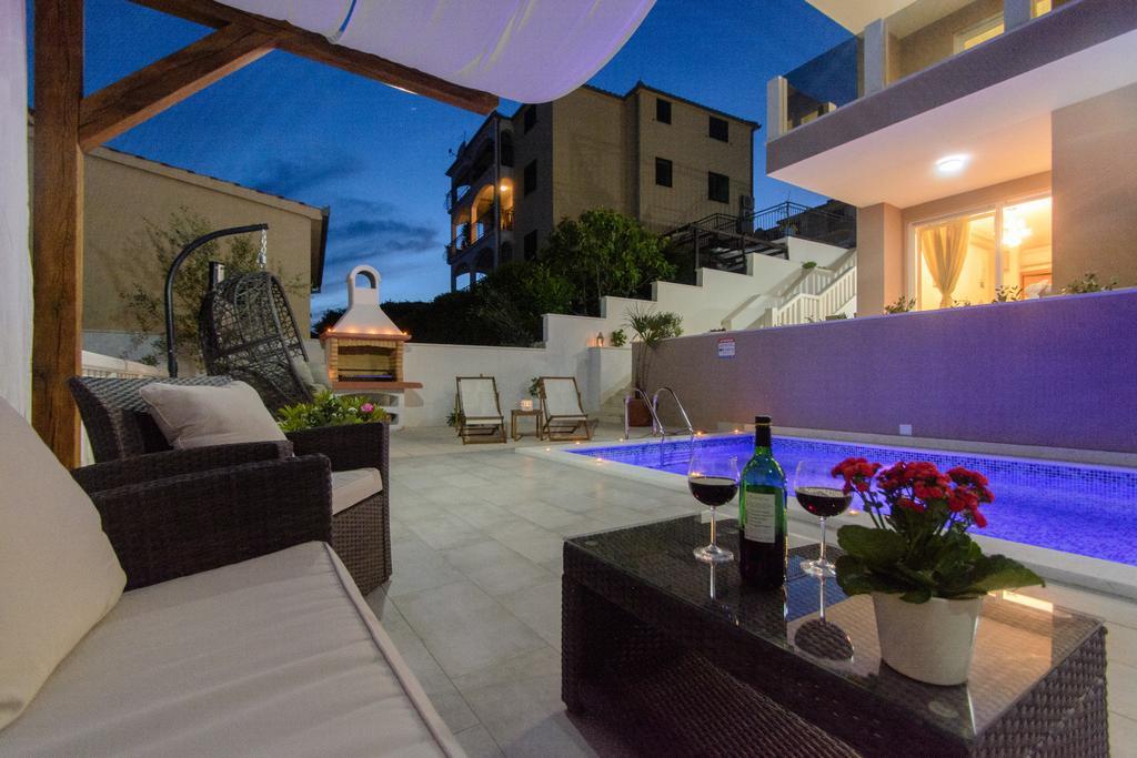 Apartments Villa Atlantis Trogir Bagian luar foto