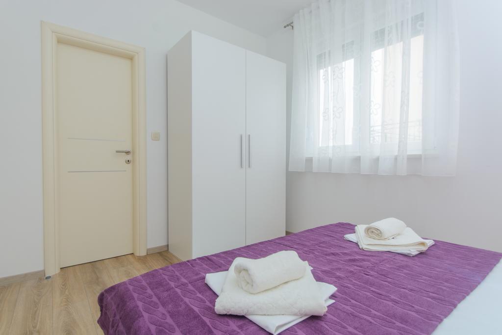 Apartments Villa Atlantis Trogir Bagian luar foto