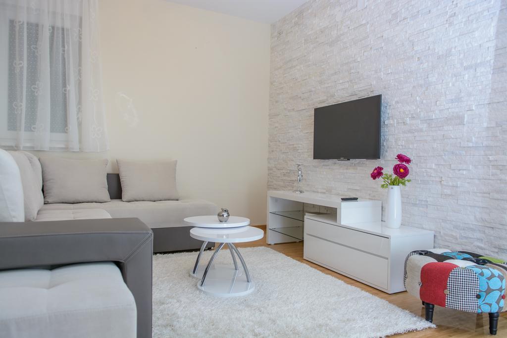Apartments Villa Atlantis Trogir Bagian luar foto