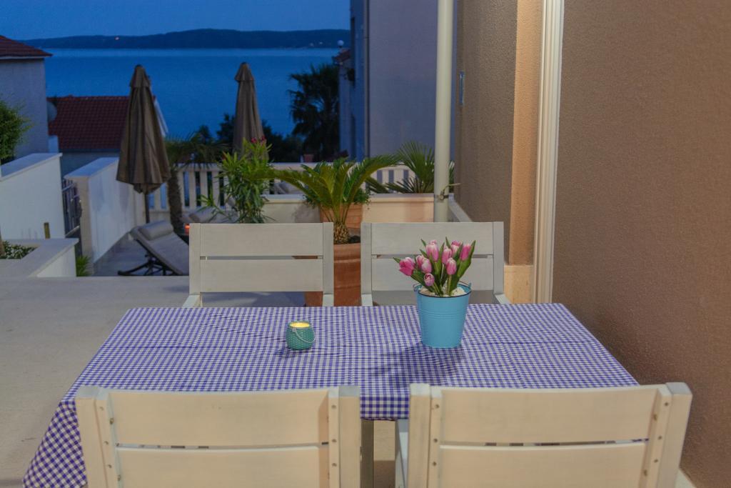 Apartments Villa Atlantis Trogir Bagian luar foto