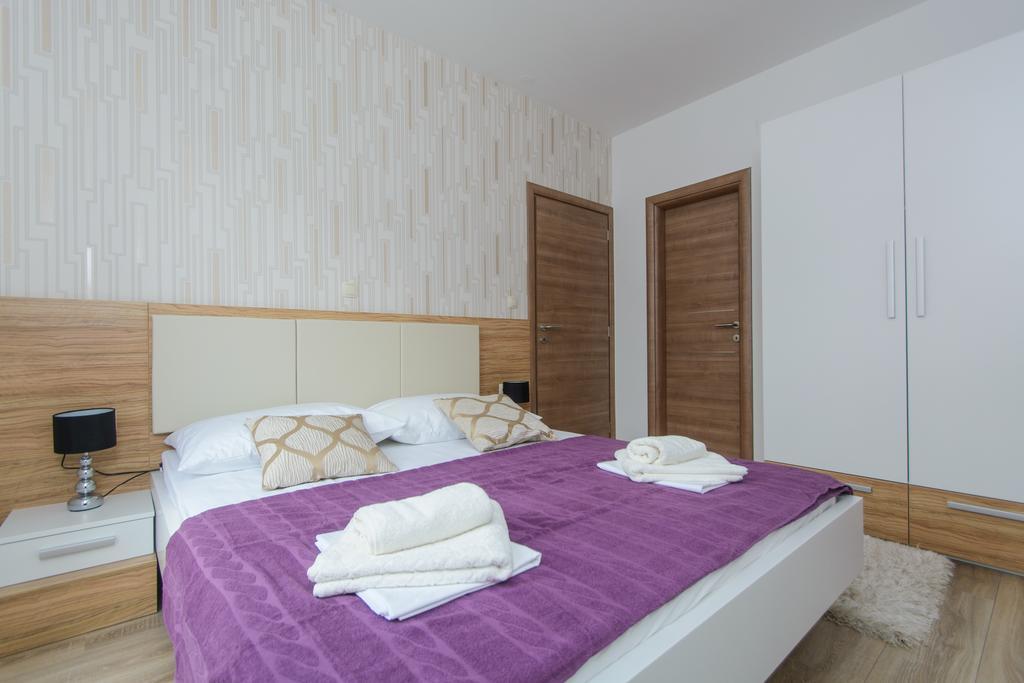 Apartments Villa Atlantis Trogir Bagian luar foto