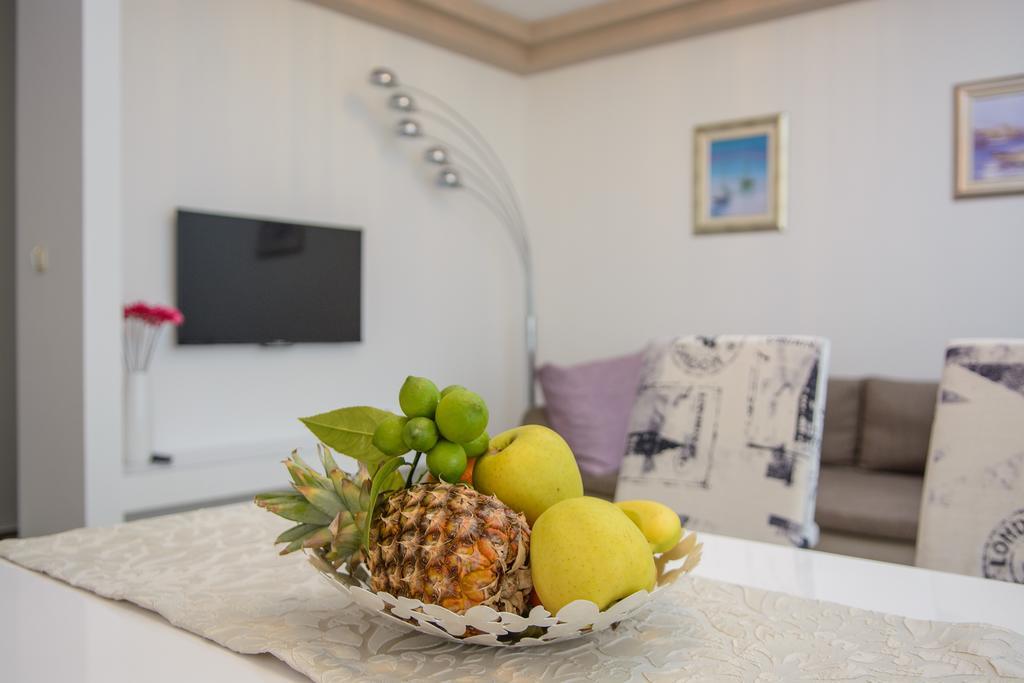 Apartments Villa Atlantis Trogir Bagian luar foto